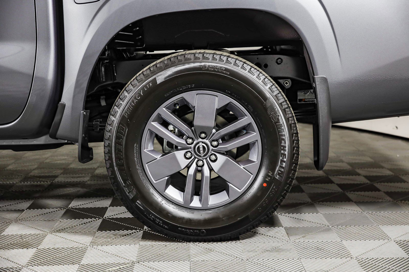 New 2025 Nissan Frontier SV w/ SV Convenience Package image 11