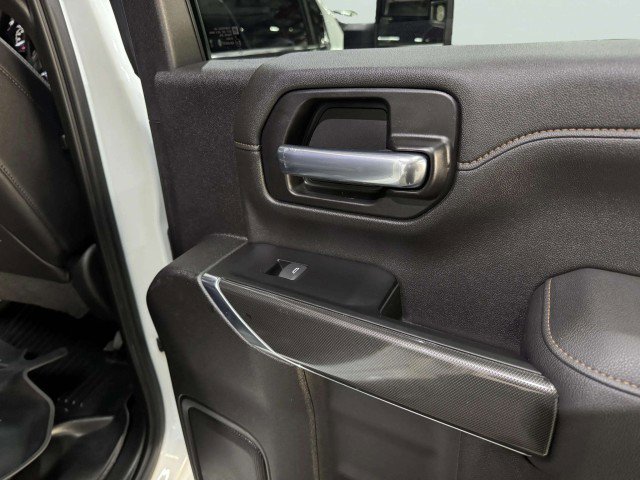 Used 2022 GMC Sierra 2500 AT4 image 43