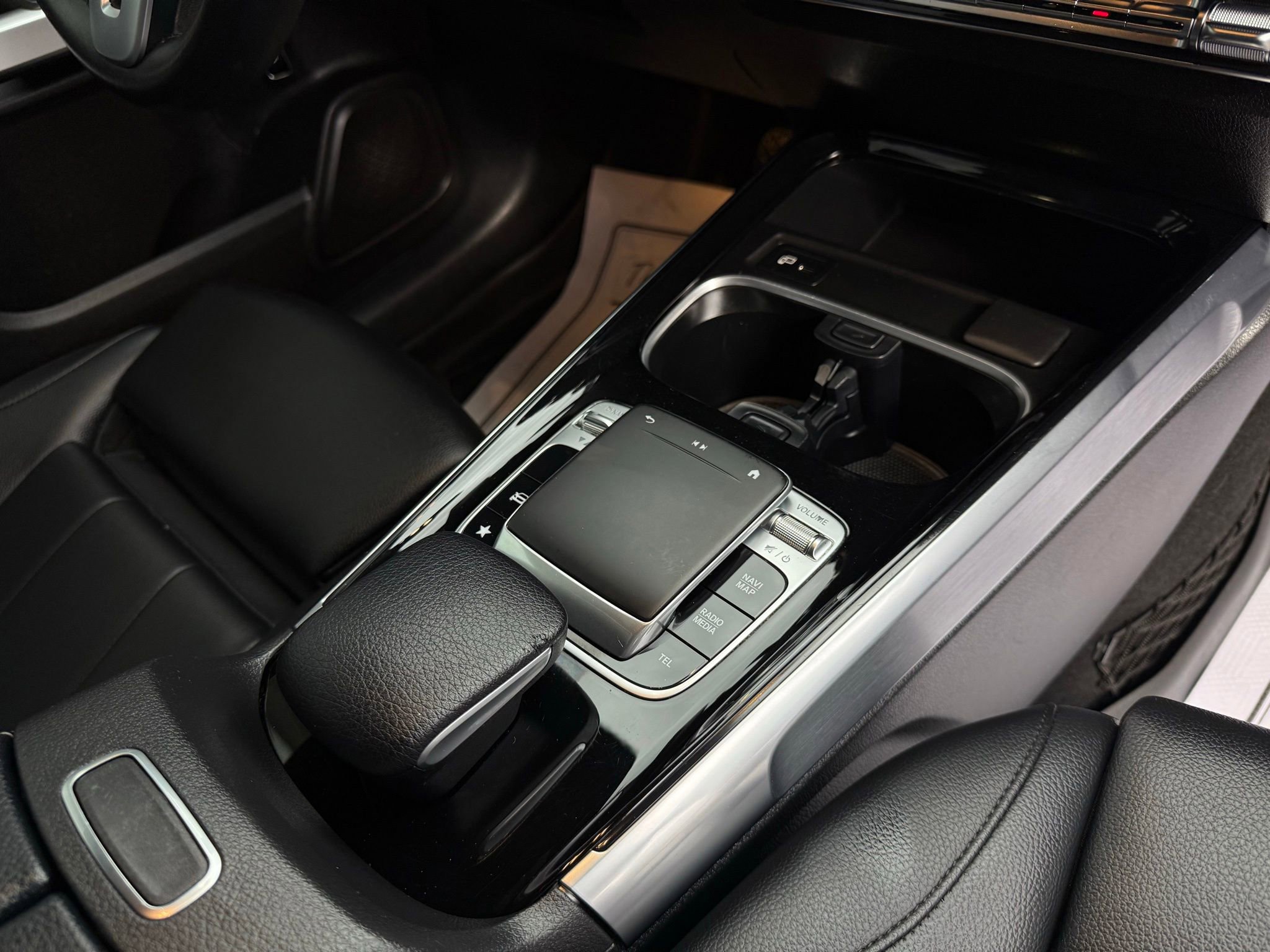 Used 2020 Mercedes-Benz GLB 250 4MATIC image 26