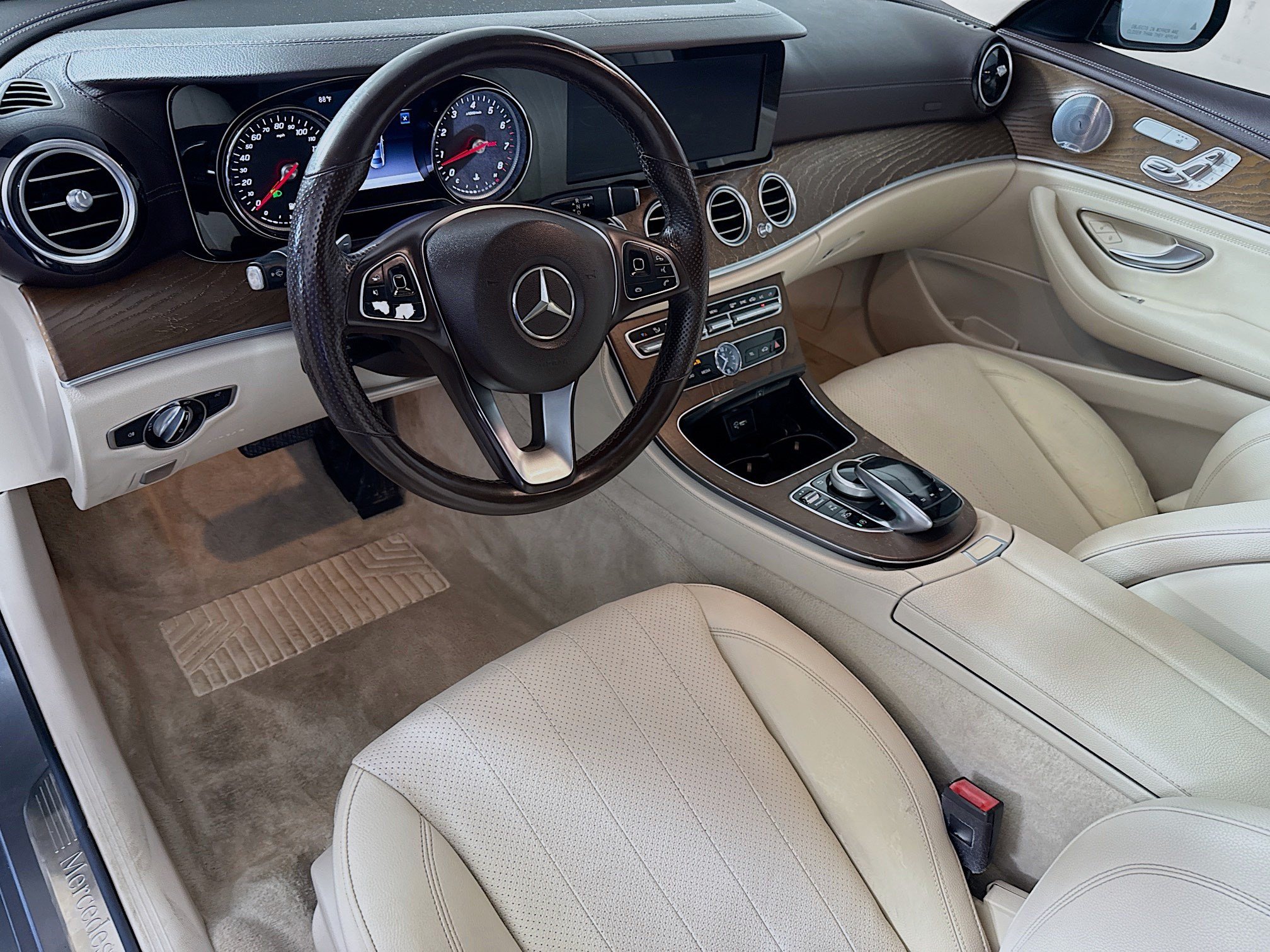 Used 2018 Mercedes-Benz E 300 w/ Premium 1 Package image 23