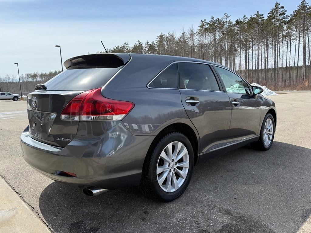 Used 2015 Toyota Venza XLE AWD/4WD image 4
