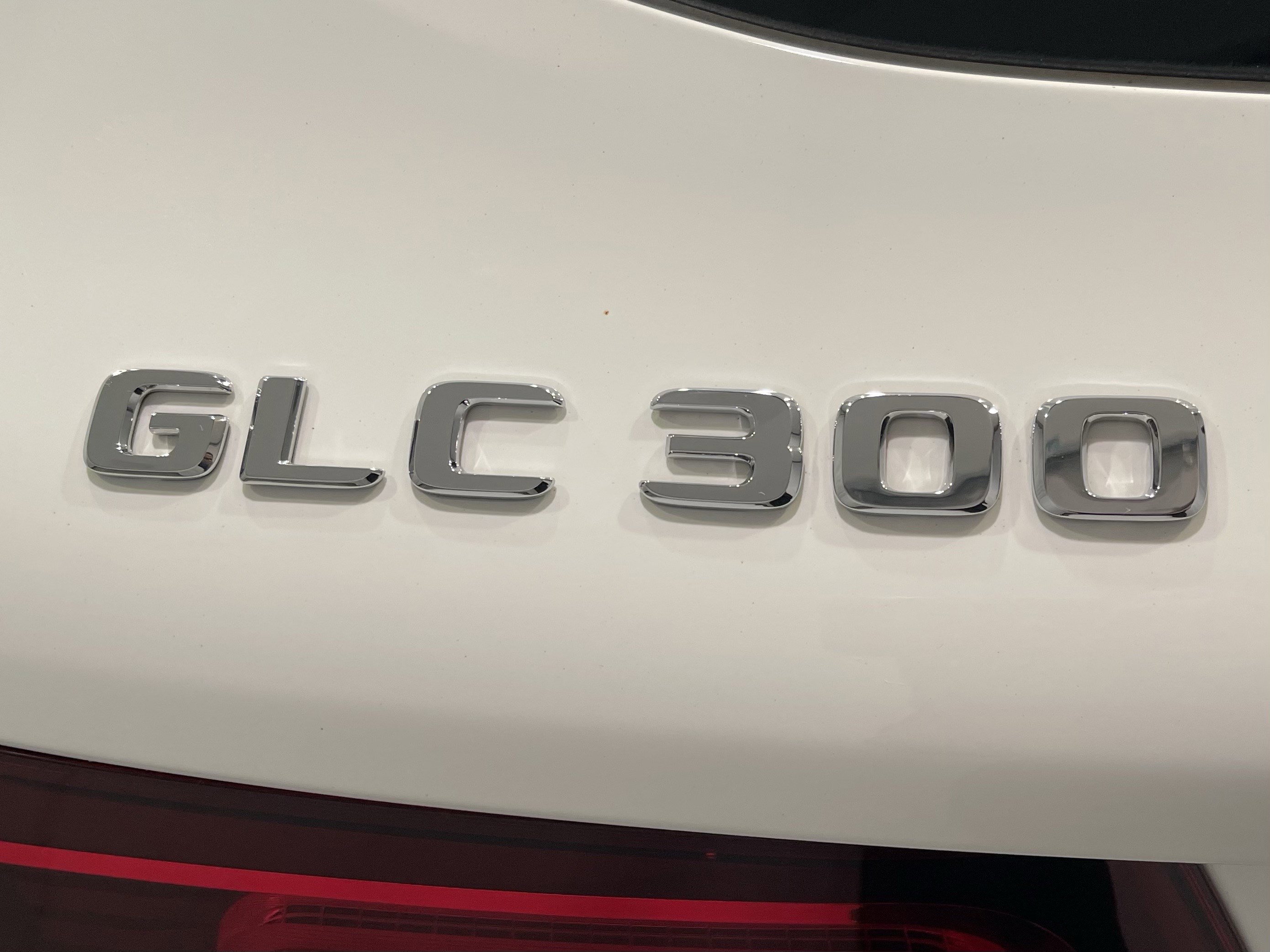 Used 2022 Mercedes-Benz GLC 300 4MATIC image 25