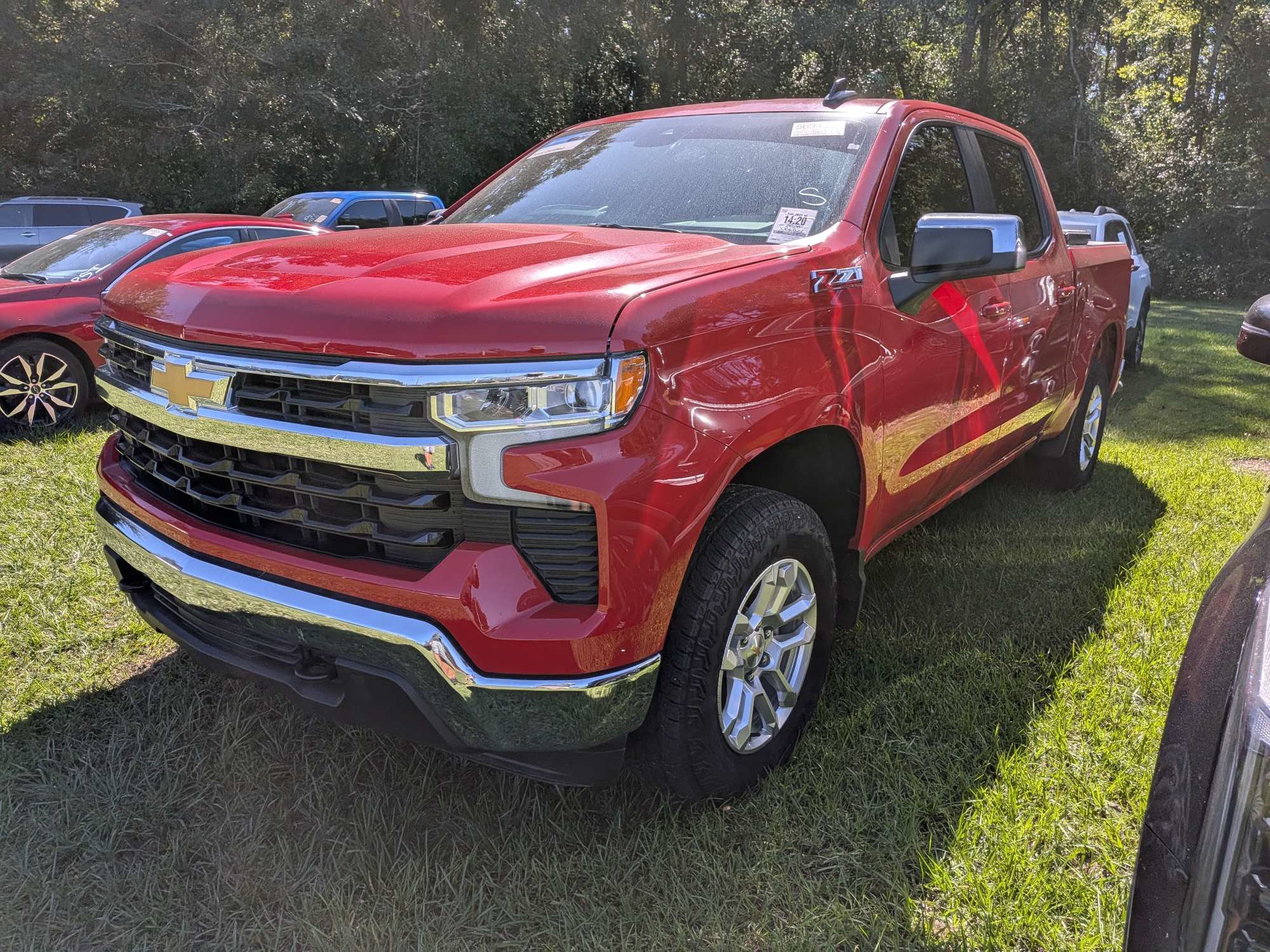 Used 2026 Chevrolet Silverado 1500 LT w/ Z71 Off-Road Package AWD/4WD image 2