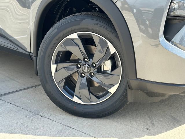 Used 2026 Nissan Rogue SV w/ SV Premium Package image 2