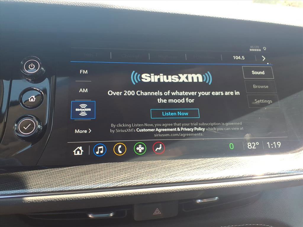 Used 2023 Buick Envision Essence w/ Sport Touring Package image 18