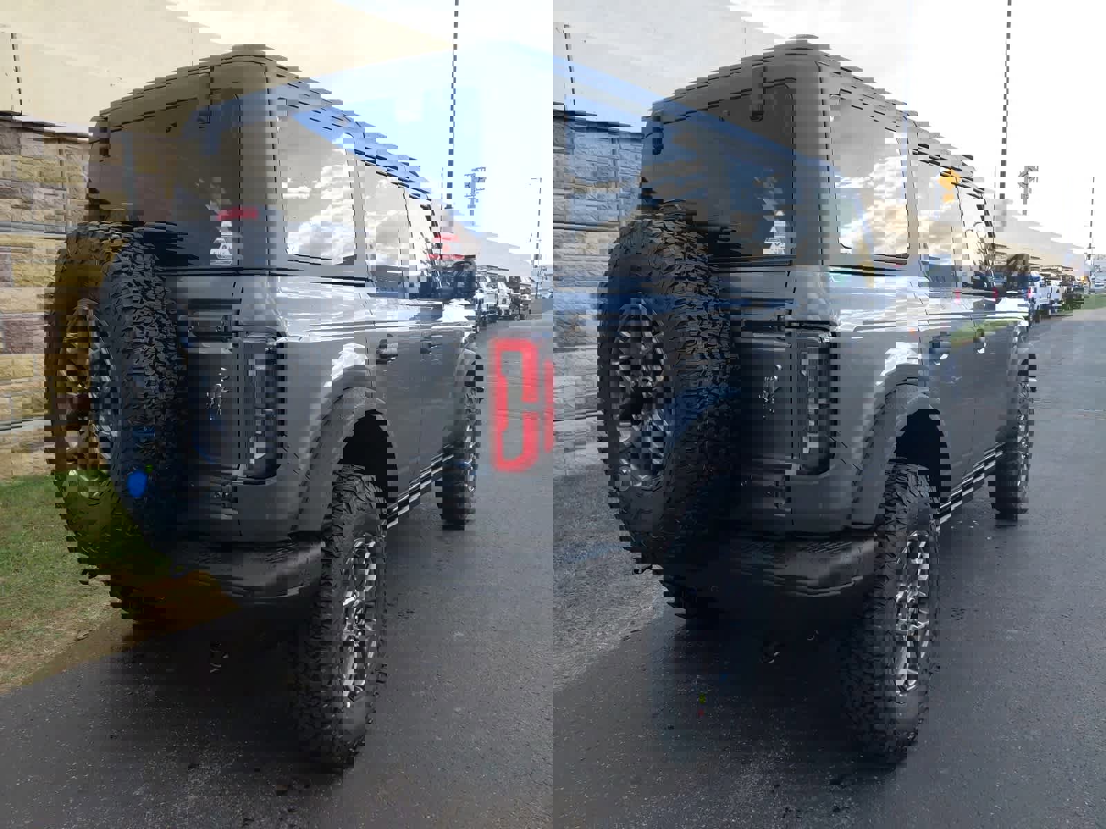 New 2025 Ford Bronco Badlands image 11