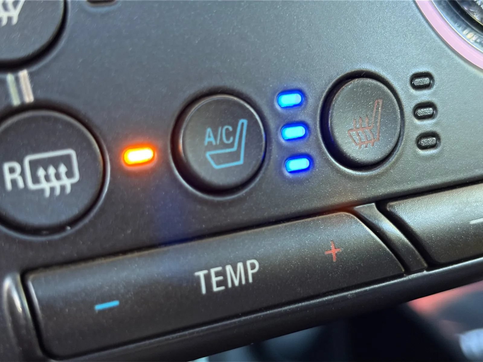 Used 2019 Ford Fusion Titanium FWD image 24