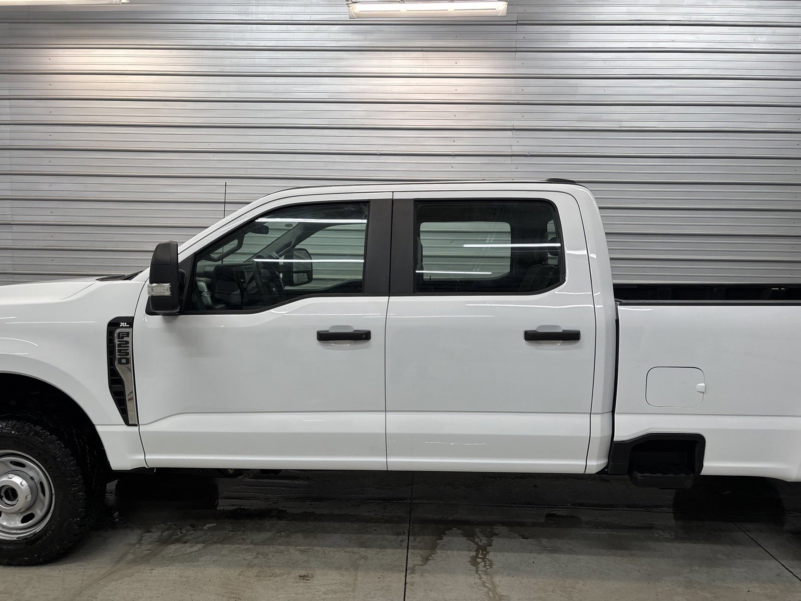 Used 2023 Ford F250 XL image 9