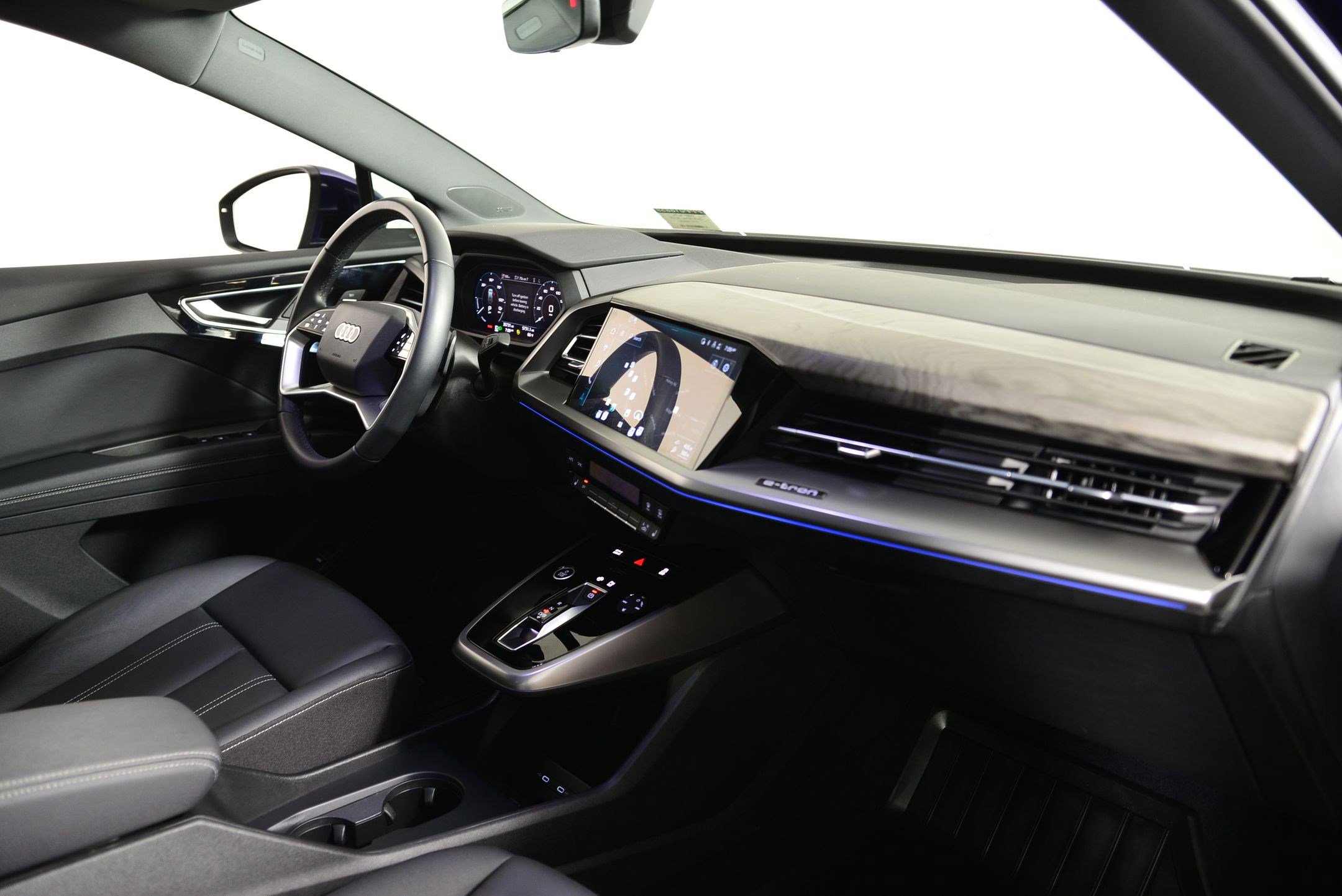 Certified 2023 Audi Q4 e-tron Premium Plus w/ Premium Plus image 21