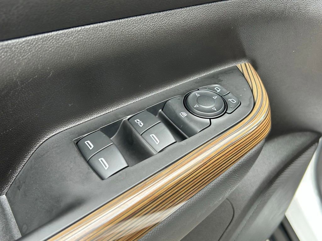 Used 2023 GMC Acadia SLE image 24