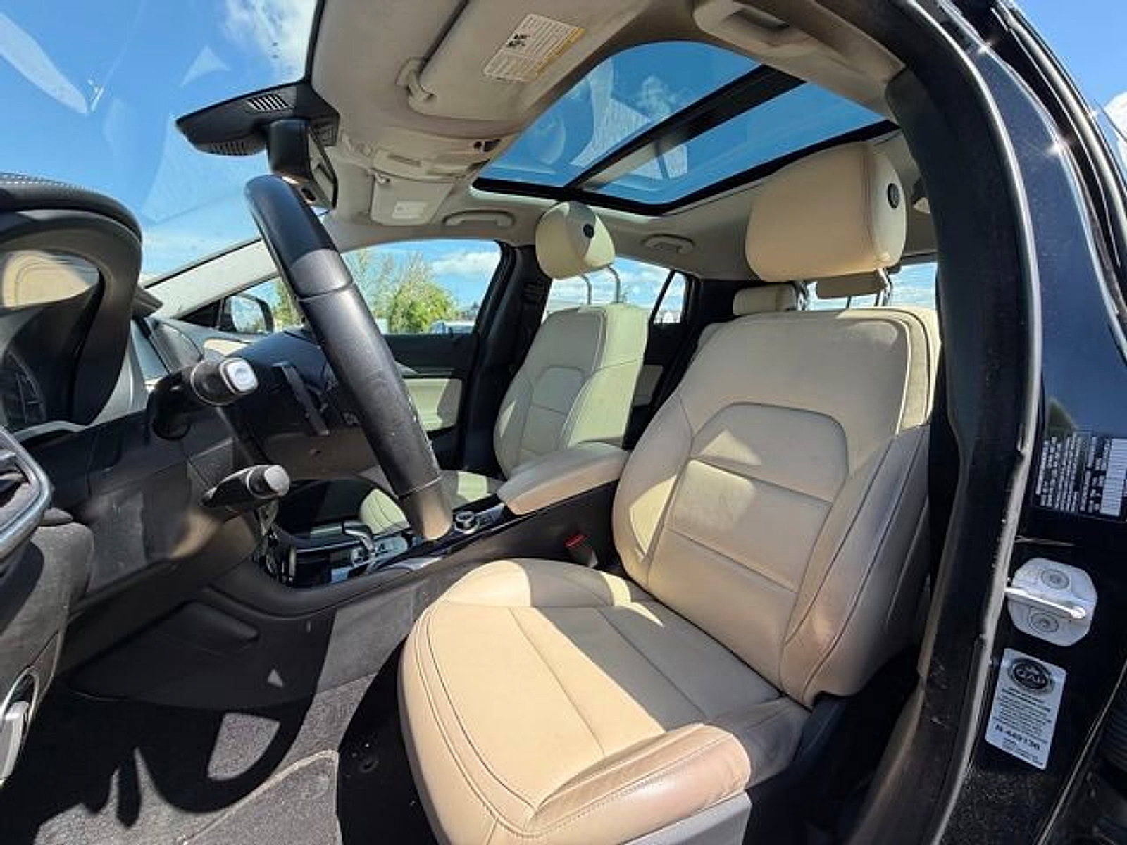Used 2018 INFINITI QX30 Premium w/ Navigation Package AWD/4WD image 20