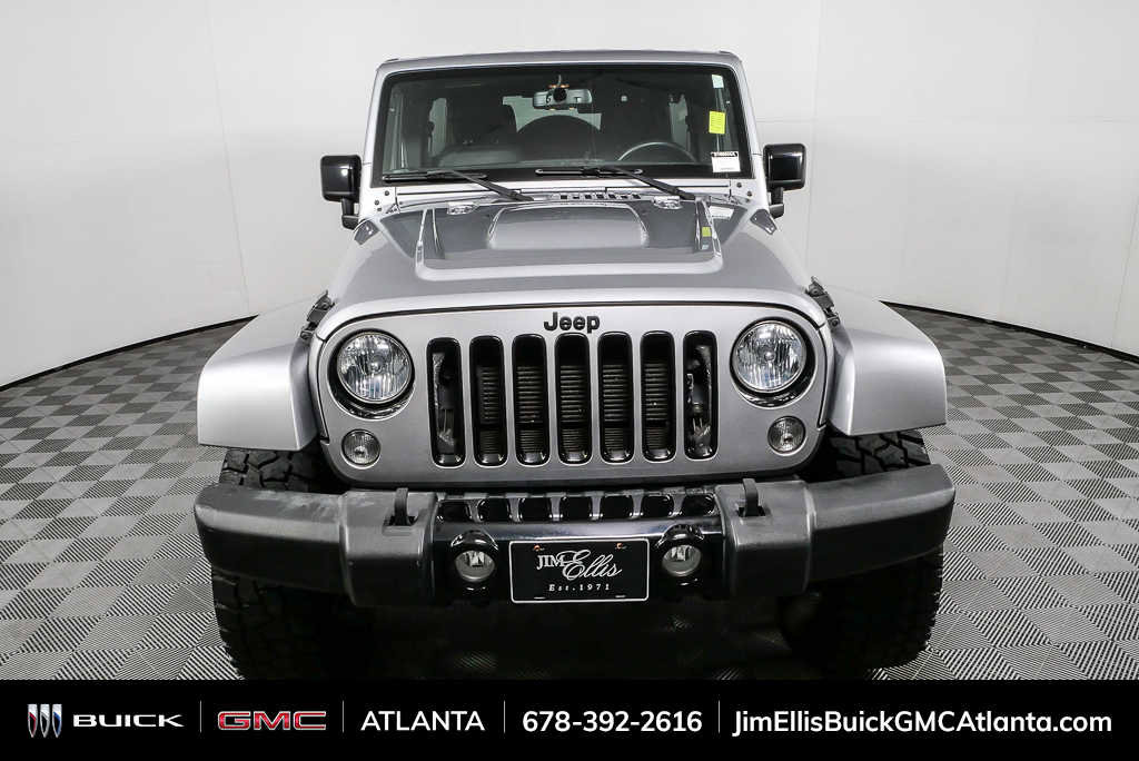 Used 2015 Jeep Wrangler Unlimited Sahara AWD/4WD image 24