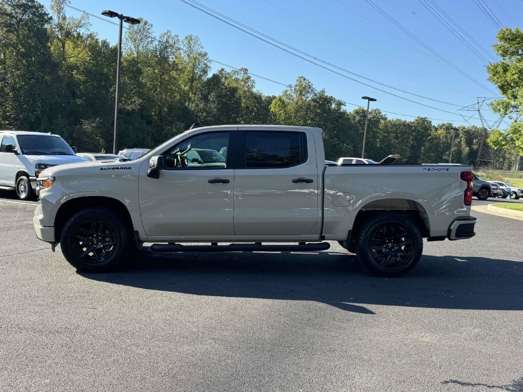 New 2026 Chevrolet Silverado 1500 Custom w/ Turbomax Blackout Package AWD/4WD image 24