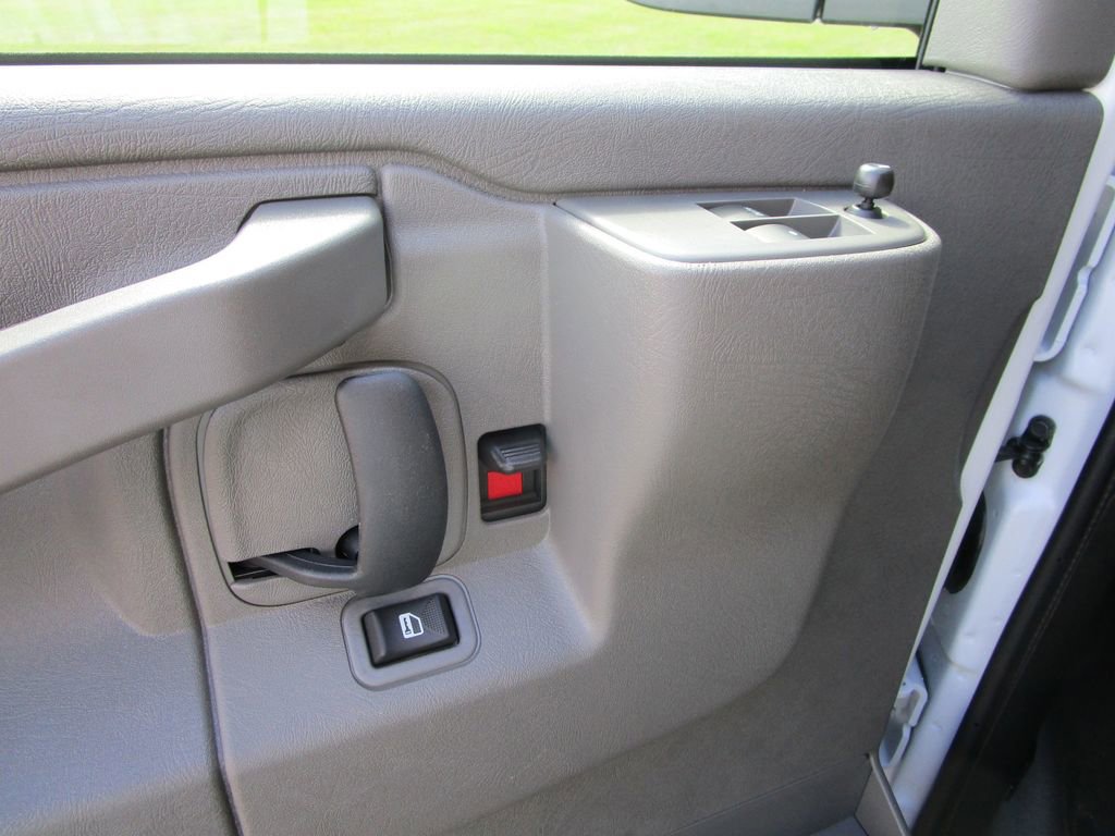 New 2025 Chevrolet Express 2500 w/ Driver Convenience Package image 23