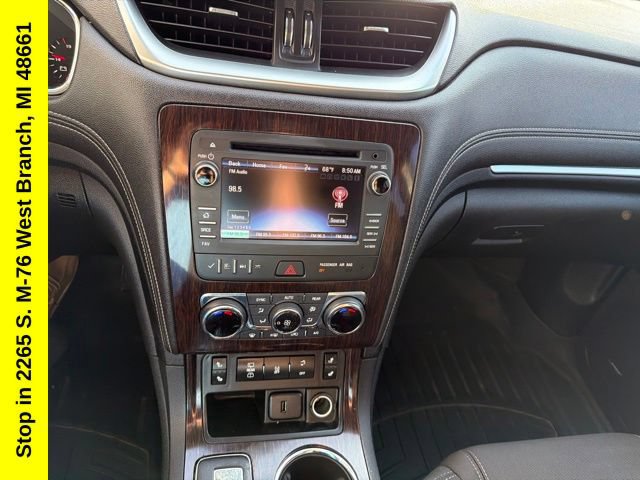 Used 2017 Chevrolet Traverse LT FWD image 39
