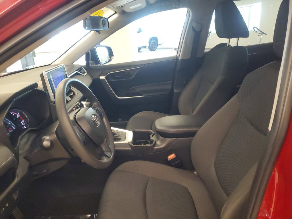 Used 2023 Toyota RAV4 LE image 14