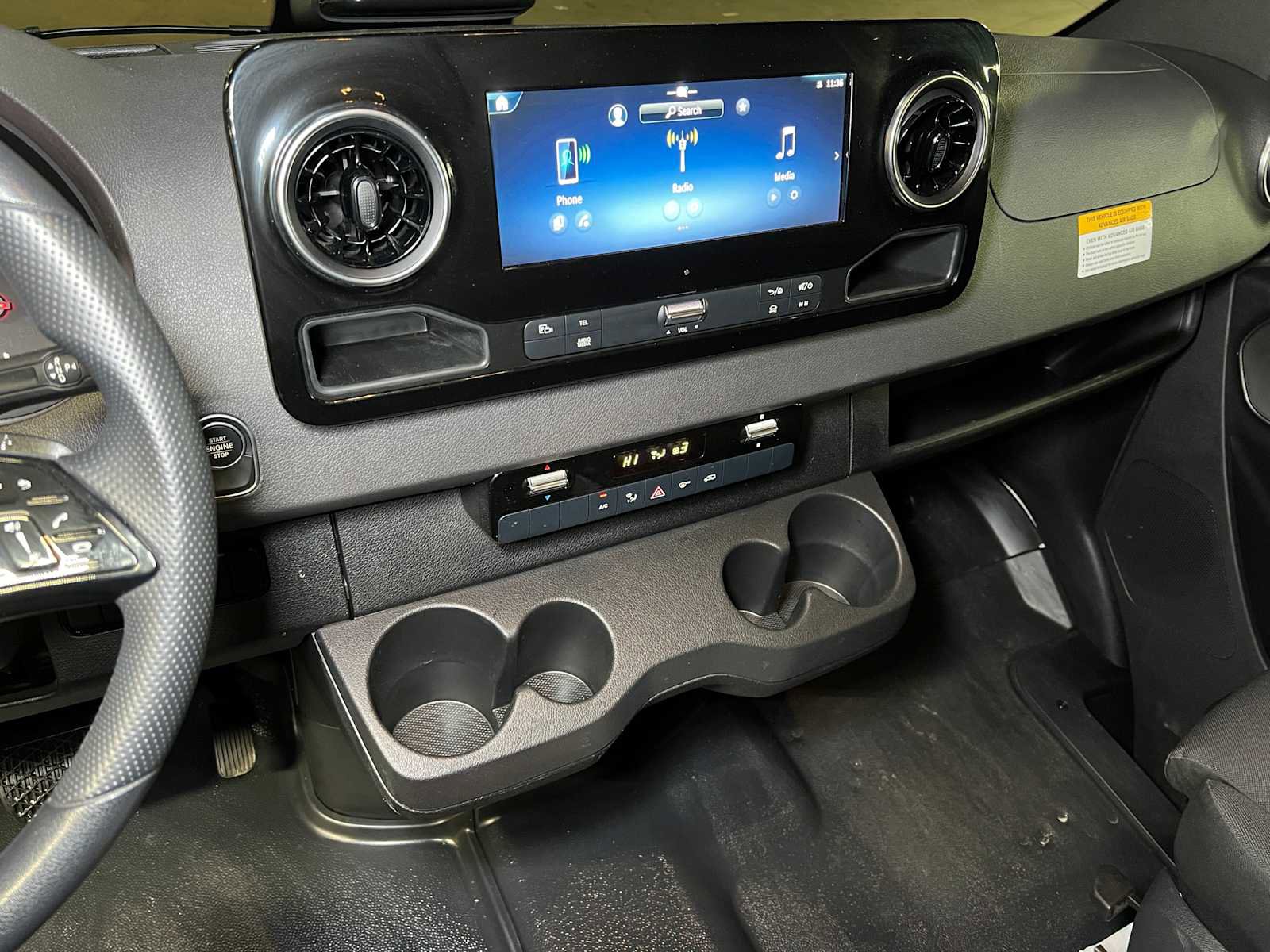 Used 2025 Mercedes-Benz Sprinter 2500 image 30