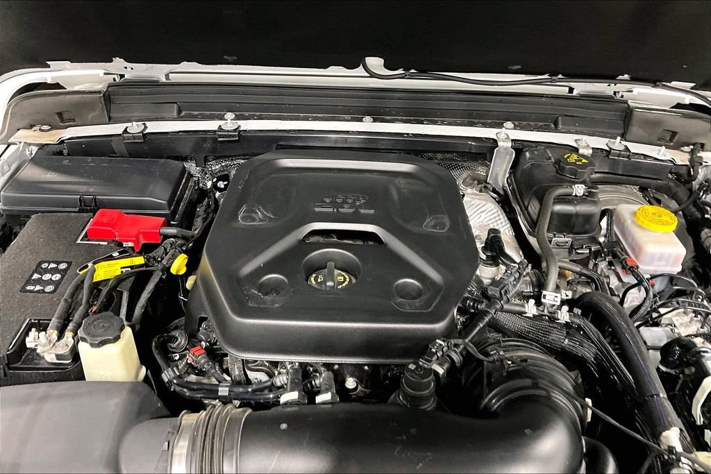 Used 2025 Jeep Wrangler Unlimited Sahara AWD/4WD image 42