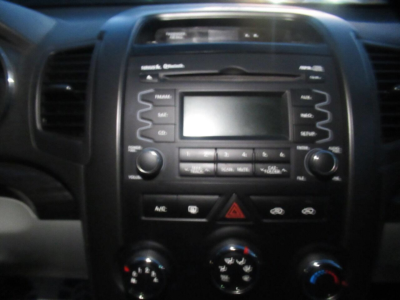 Used 2013 Kia Sorento LX image 15