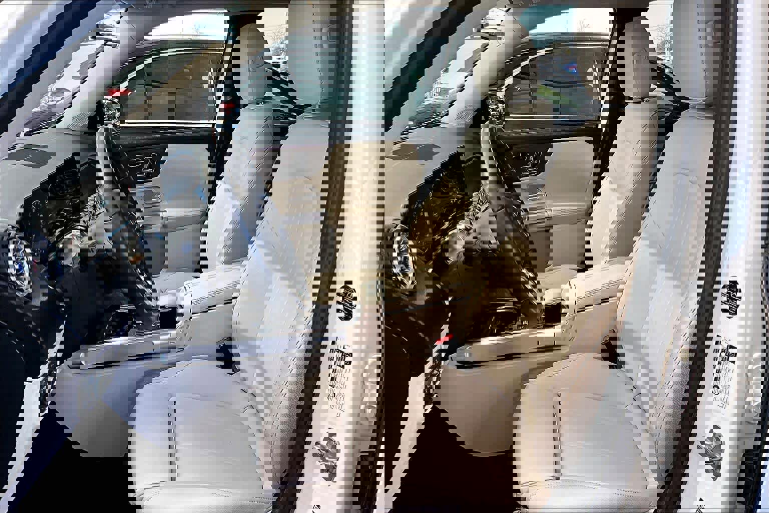 Certified 2023 Mercedes-Benz EQB 300 4MATIC image 8