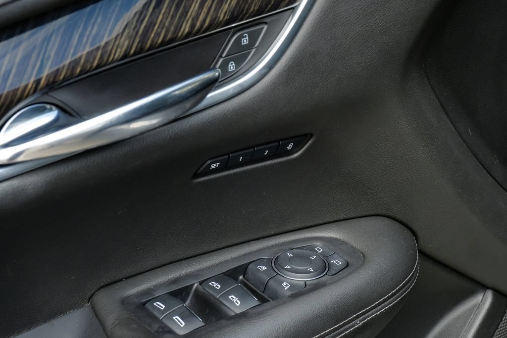 Used 2020 Cadillac XT6 Premium Luxury FWD image 52