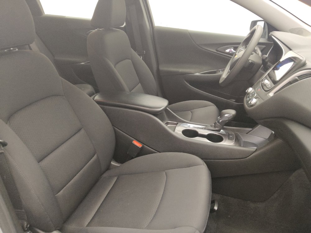 Used 2022 Chevrolet Malibu LS FWD image 21