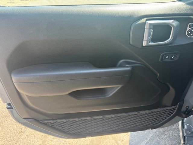 Certified 2022 Jeep Gladiator Sport AWD/4WD image 19