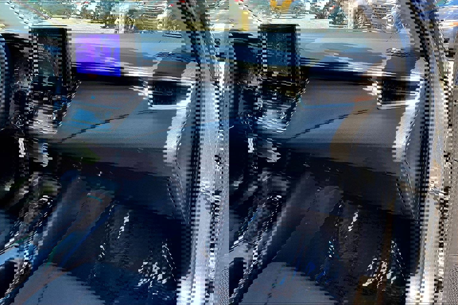 Used 2023 Toyota Corolla LE image 15