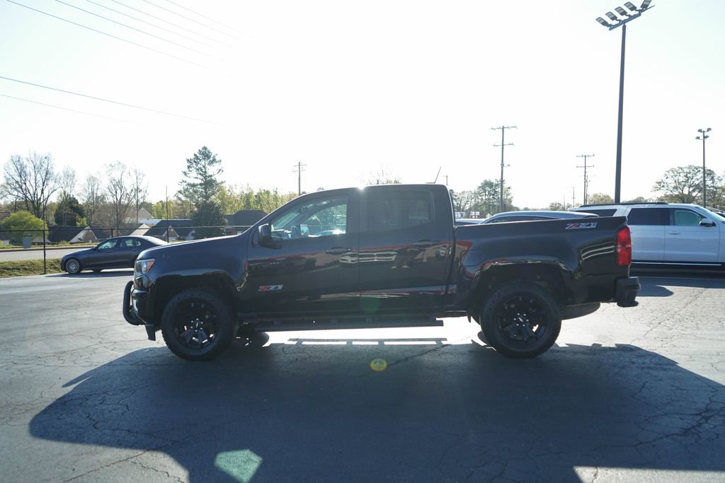Used 2019 Chevrolet Colorado Z71 w/ Z71 Midnight Edition image 17