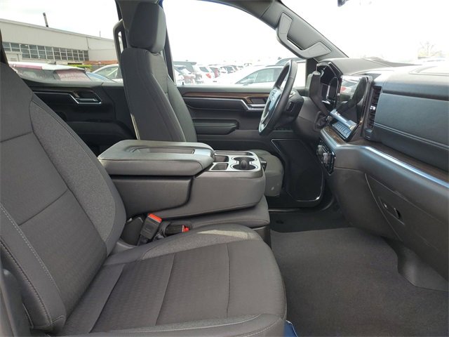 Used 2024 Chevrolet Silverado 1500 LT image 27