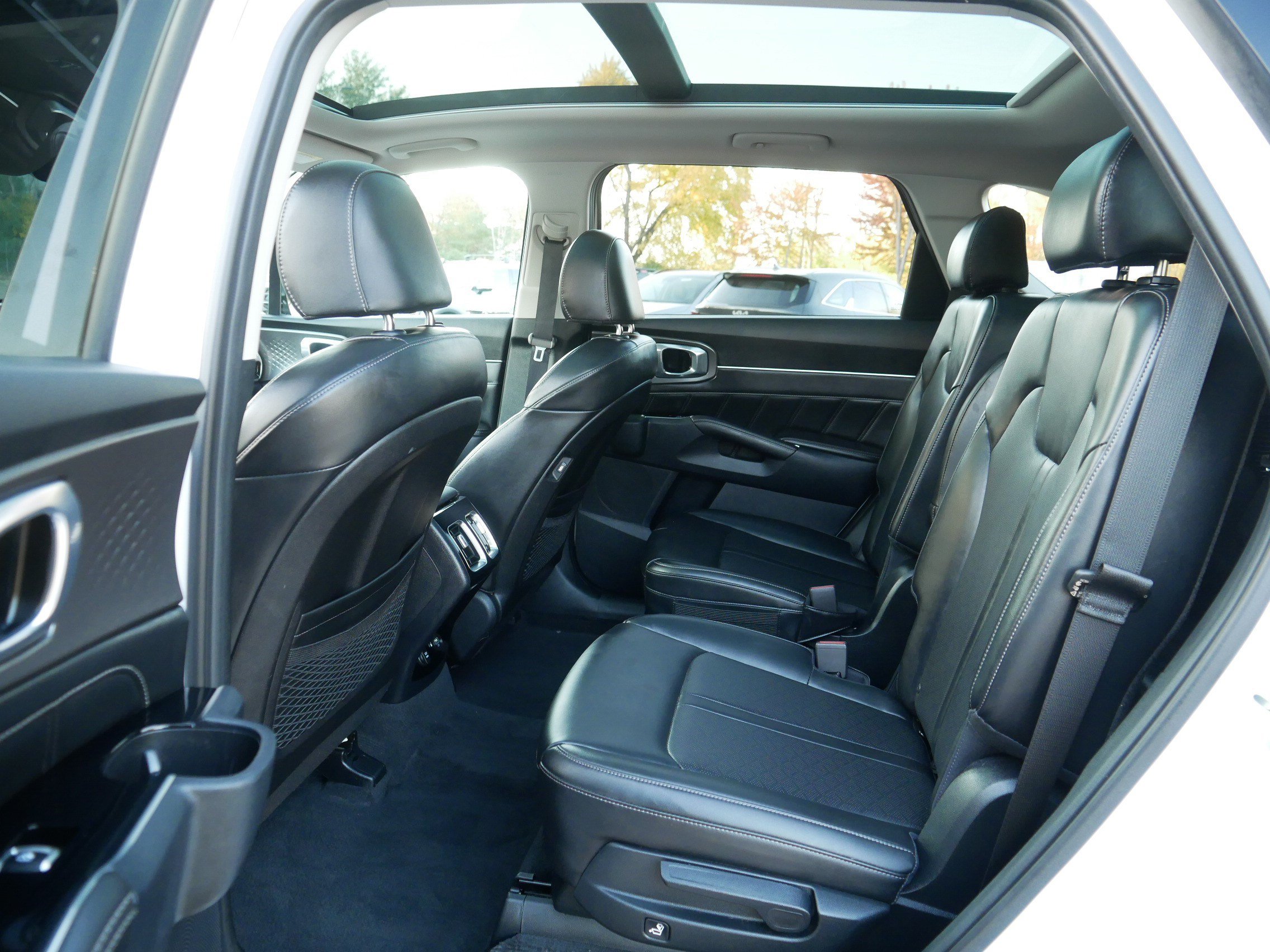 Certified 2023 Kia Sorento SX AWD/4WD image 35