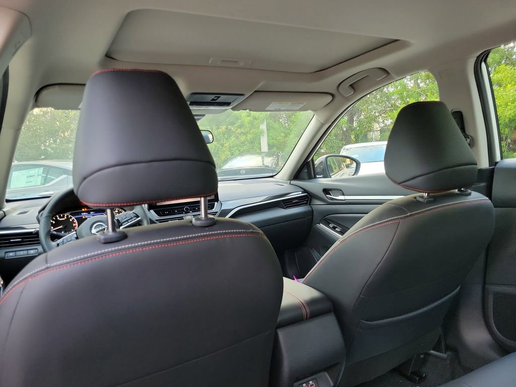 New 2025 Nissan Altima 2.5 SR w/ SR Premium Package image 15