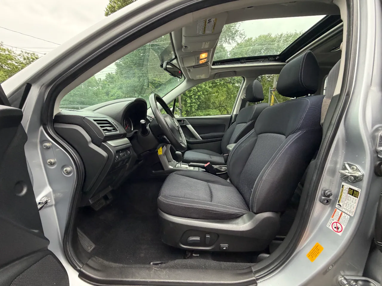 Used 2015 Subaru Forester 2.5i Premium w/ Popular Package #1 AWD/4WD image 16