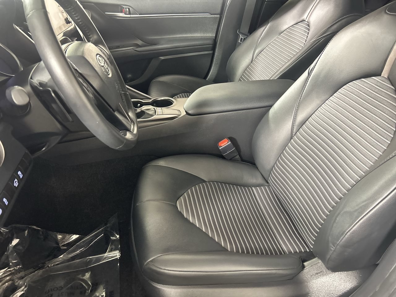 Used 2024 Toyota Camry SE w/ Convenience Package FWD image 22