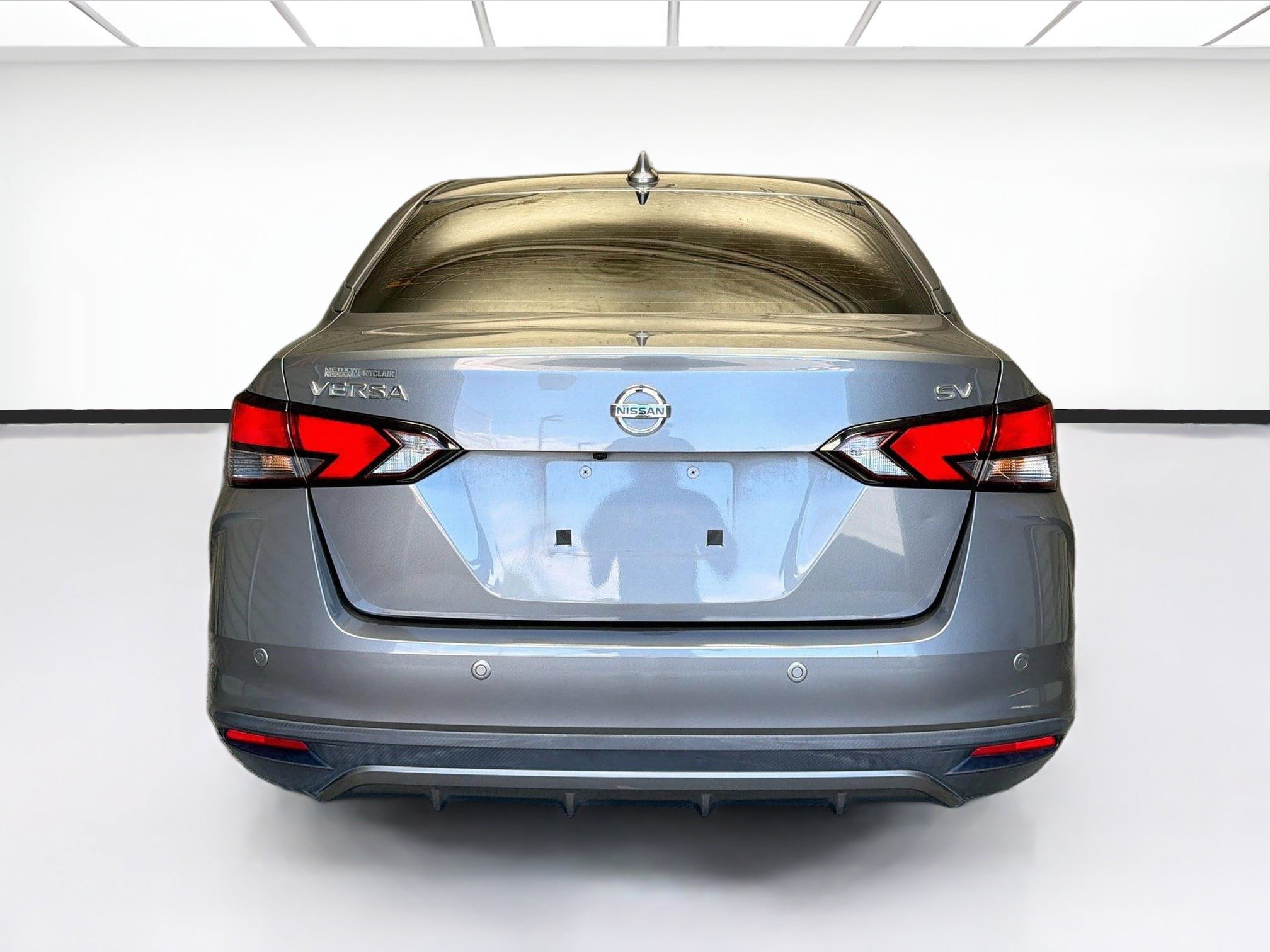 Used 2021 Nissan Versa SV FWD image 5
