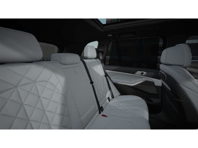 Used 2026 BMW X5 sDrive40i w/ Executive Package RWD image 12