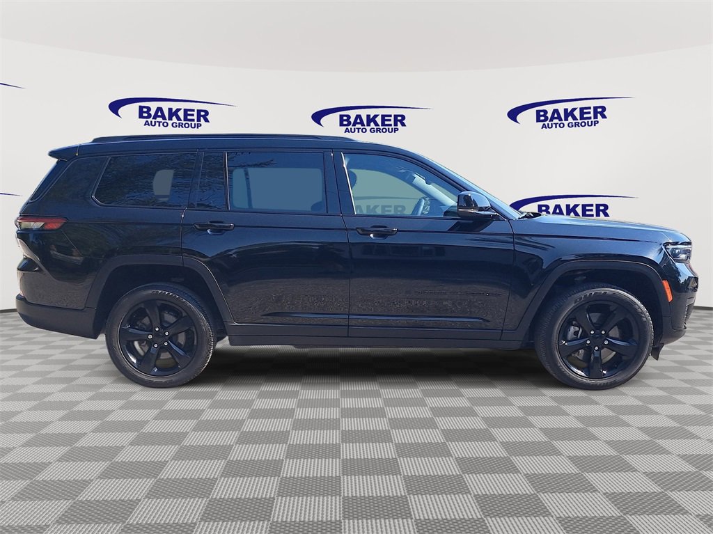 Used 2024 Jeep Grand Cherokee L Altitude image 2