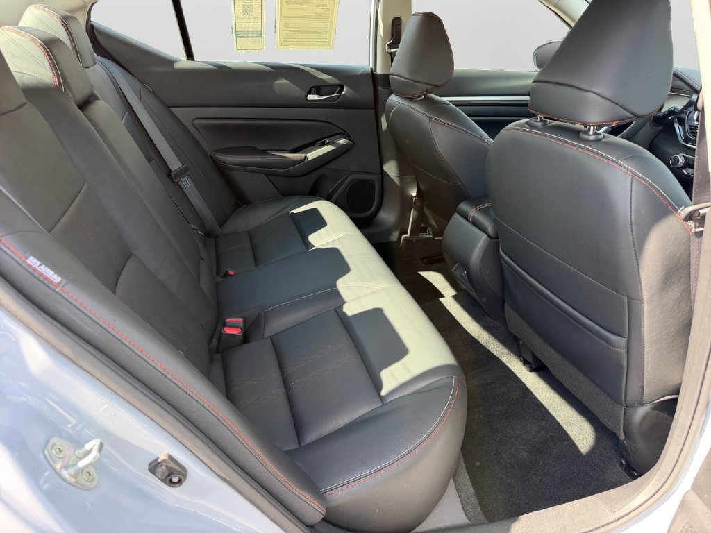 Used 2024 Nissan Altima 2.5 SR w/ SR Premium Package FWD image 9
