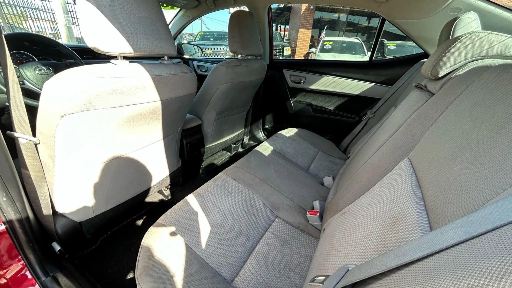 Used 2016 Toyota Corolla L image 9