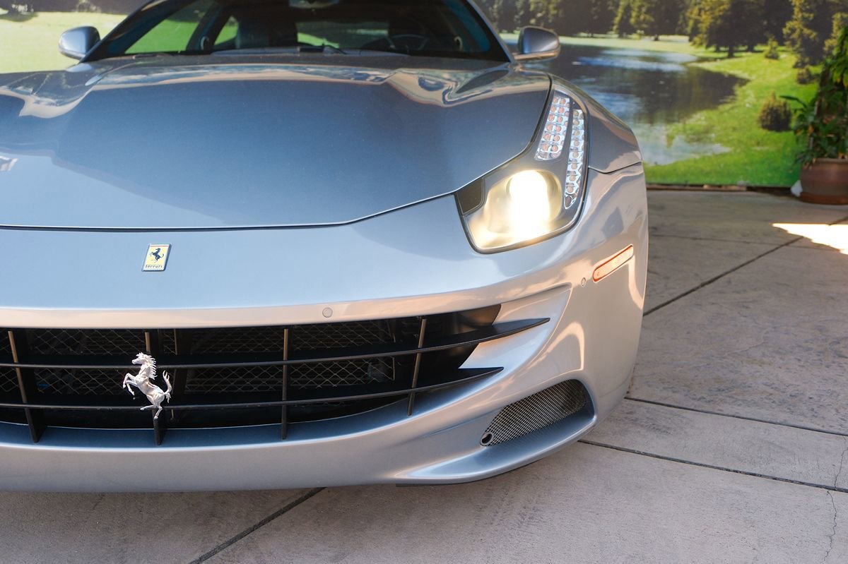 Used 2012 Ferrari FF AWD/4WD image 31
