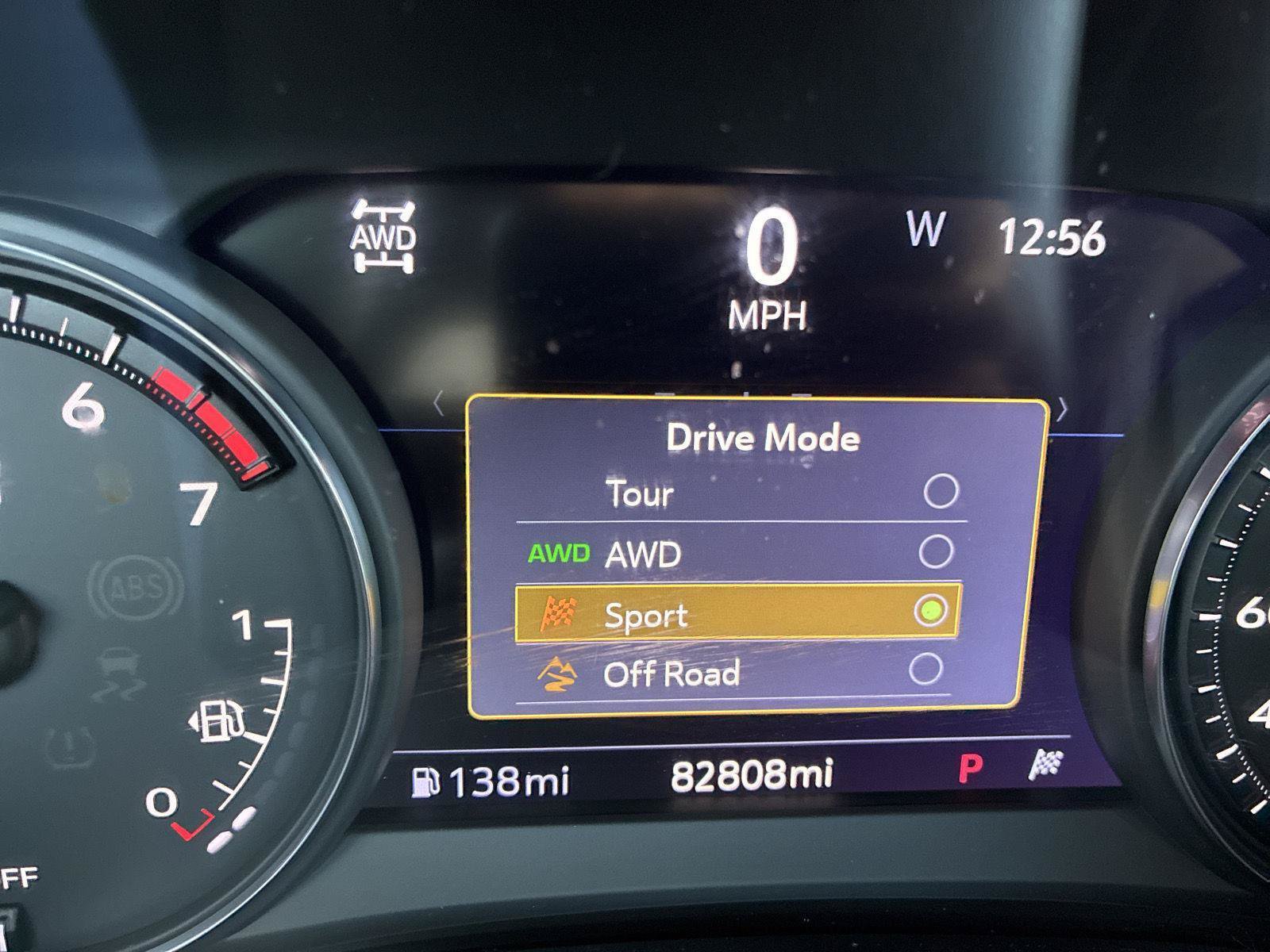 Used 2022 Cadillac XT5 Premium Luxury w/ Technology Package AWD/4WD image 29
