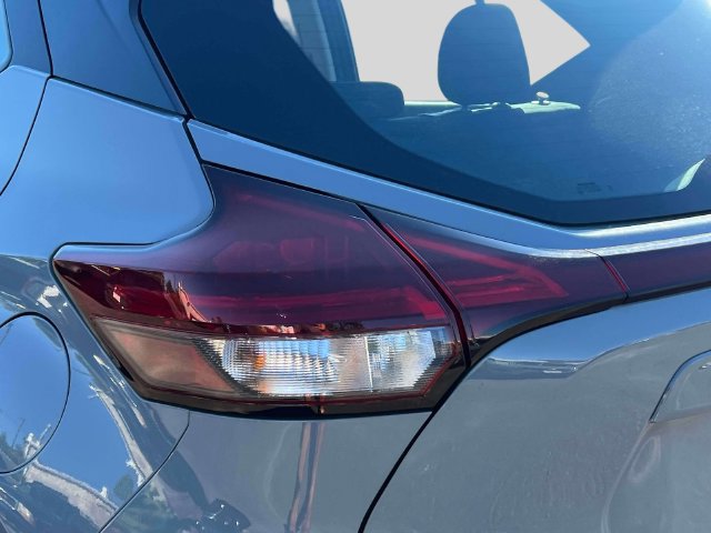 Used 2024 Nissan Kicks SV FWD image 9