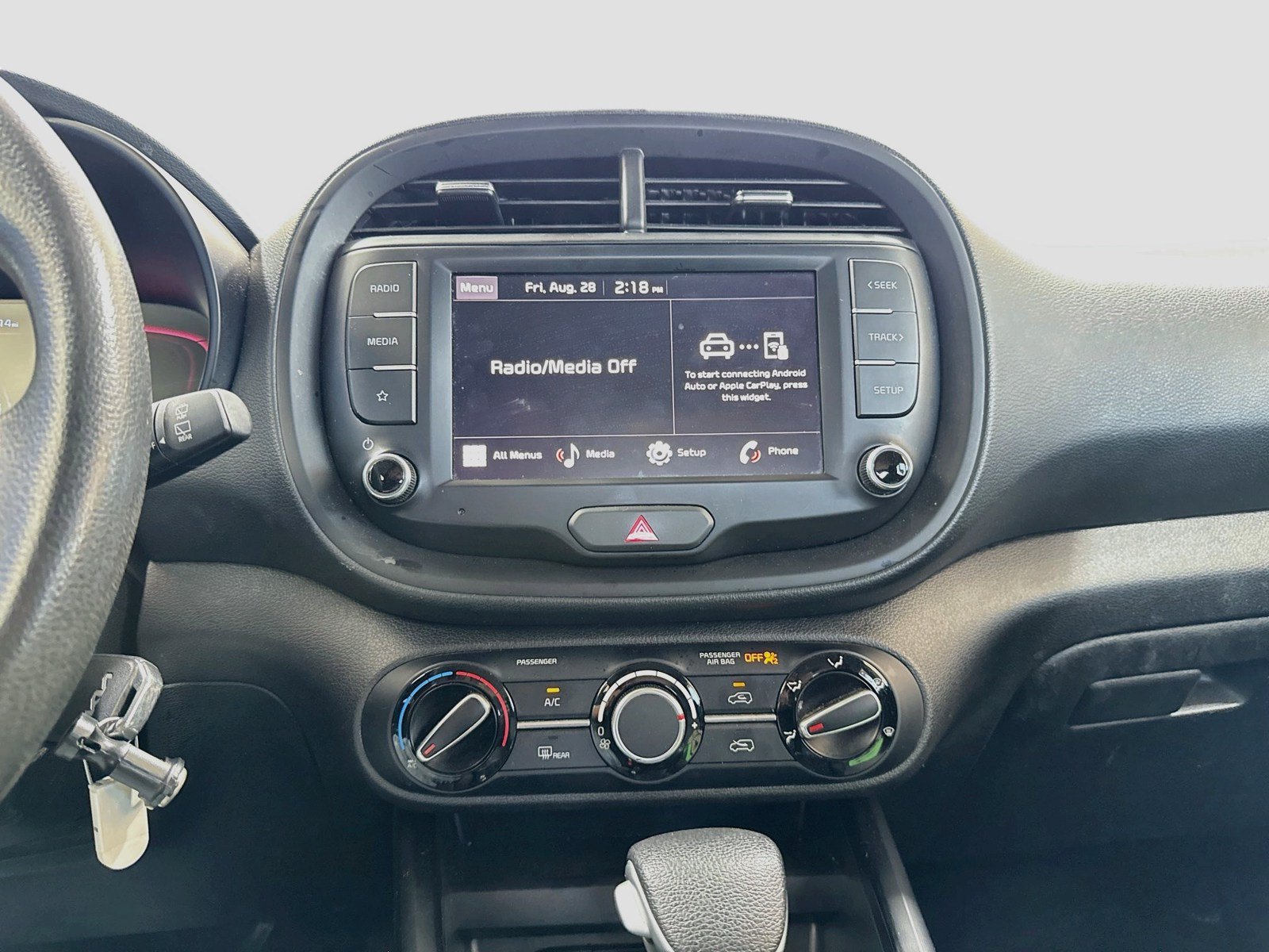 Used 2024 Kia Soul LX w/ Option Group 015 FWD image 10