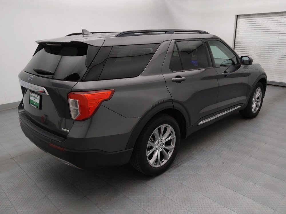 Used 2020 Ford Explorer XLT w/ Equipment Group 202A RWD image 10