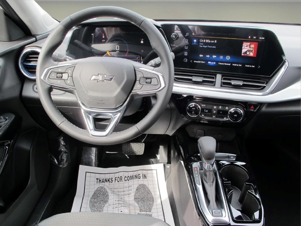 New 2026 Chevrolet Trax LT w/ Driver Confidence Package FWD image 21