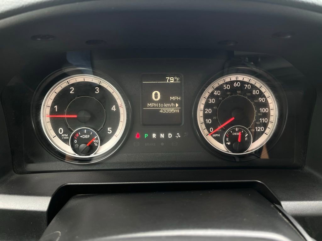 Used 2017 RAM 2500 Tradesman w/ Chrome Appearance Group AWD/4WD image 17