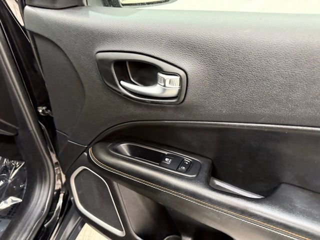 Used 2021 Jeep Compass Sport image 21