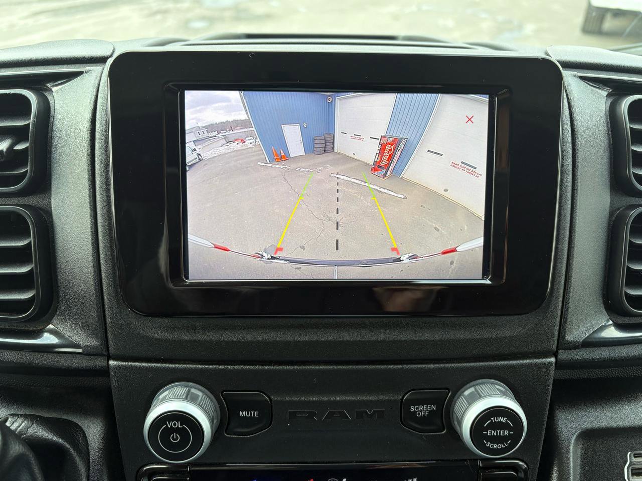 Used 2023 RAM ProMaster 2500 image 29