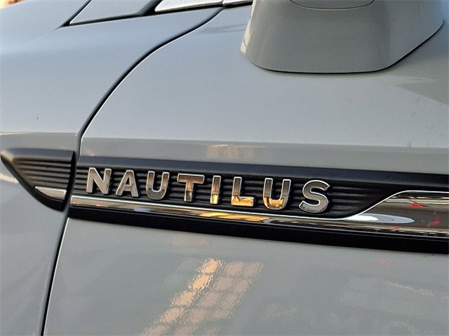 Certified 2022 Lincoln Nautilus AWD image 29