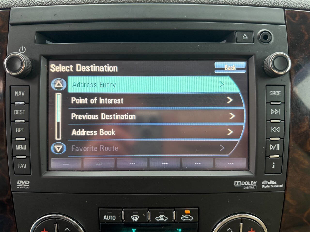 Used 2013 GMC Sierra 2500 Denali w/ Suspension Package, Off-Road image 31